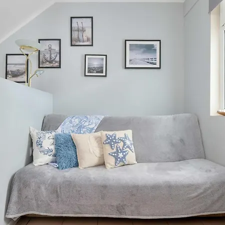 Apartment Cozy Pet-friendly Near The And Downtown By Renters Sopot
